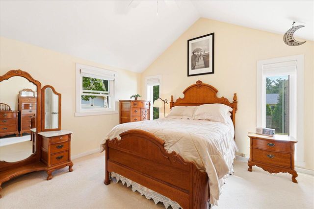 1303 GREEN VALLEY DRIVE, Neenah, WI 54956