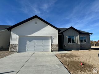 12736 S MCCARTNEY WAY #104, Riverton, UT 84065