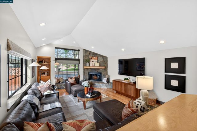 1219 Whispering Oaks Dr, Danville, CA 94506