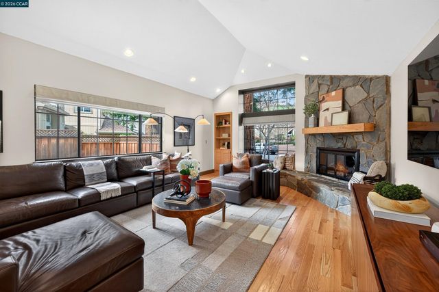 1219 Whispering Oaks Dr, Danville, CA 94506