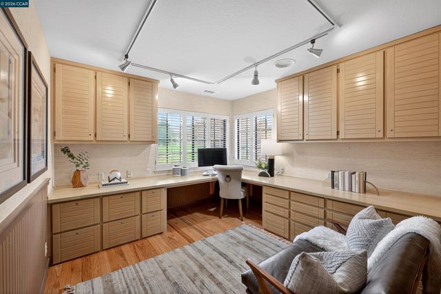 1219 Whispering Oaks Dr, Danville, CA 94506