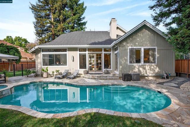 1219 Whispering Oaks Dr, Danville, CA 94506