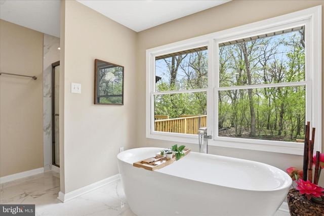 603 PERSIMMON LN, Shepherdstown, WV 25443