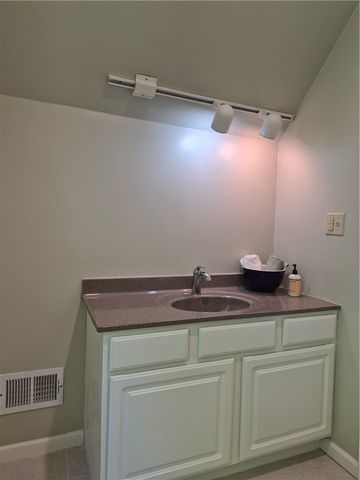 117 Cowpath Road, Independence, PA 15001
