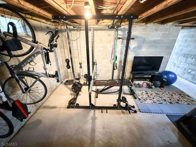26 Davey St, Bloomfield Twp., NJ 07003