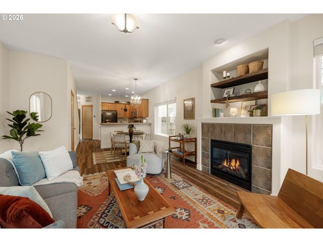 9217 N MACRUM Ave, Portland, OR 97203