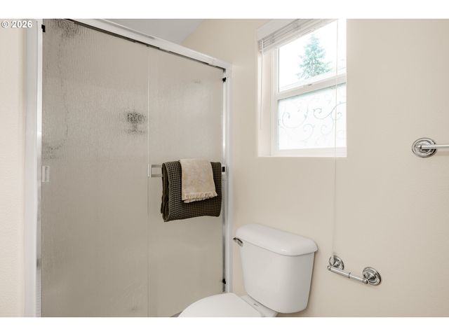 9217 N MACRUM Ave, Portland, OR 97203