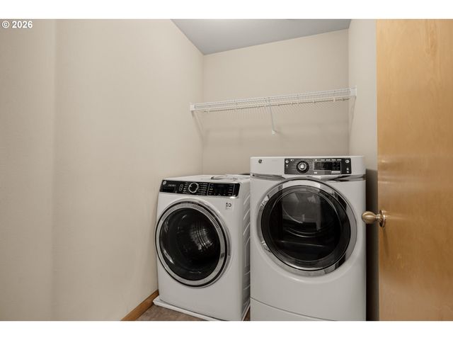 9217 N MACRUM Ave, Portland, OR 97203