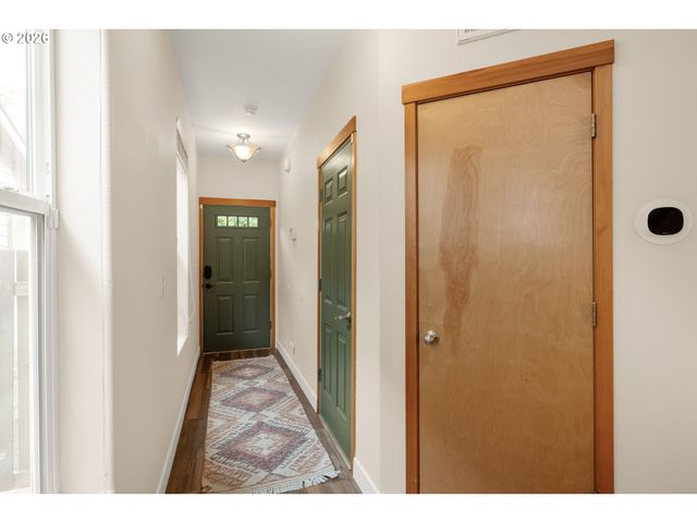9217 N MACRUM Ave, Portland, OR 97203