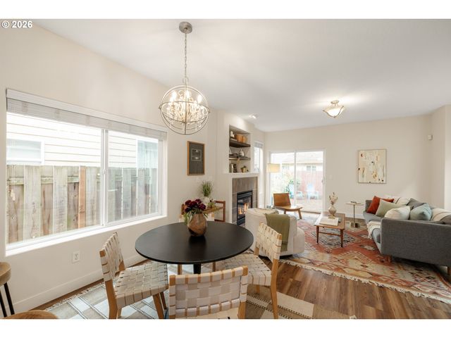 9217 N MACRUM Ave, Portland, OR 97203