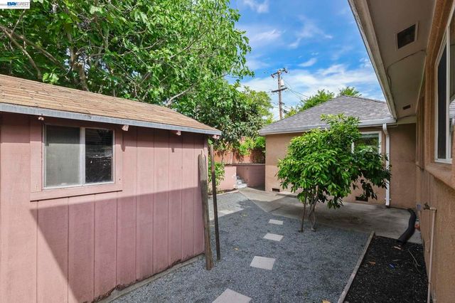 8280 Cardiff Dr, Dublin, CA 94568