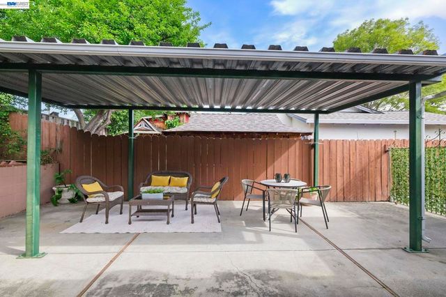 8280 Cardiff Dr, Dublin, CA 94568