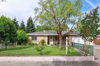 8280 Cardiff Dr, Dublin, CA 94568