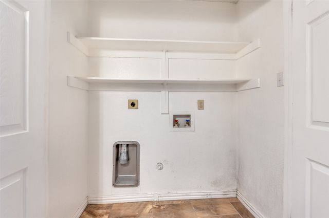 1300 Memory Lane 5214, Arlington, TX 76011