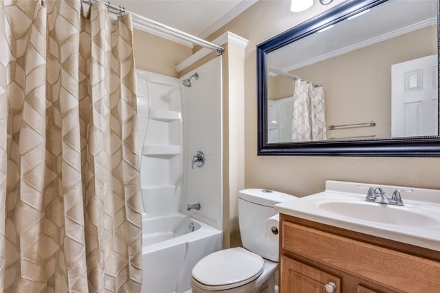 1300 Memory Lane 5214, Arlington, TX 76011