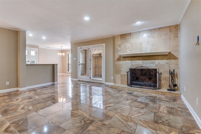 1300 Memory Lane 5214, Arlington, TX 76011