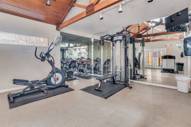 1300 Memory Lane 5214, Arlington, TX 76011