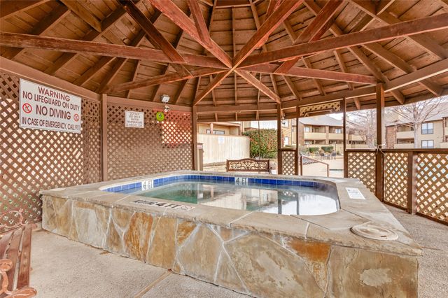 1300 Memory Lane 5214, Arlington, TX 76011