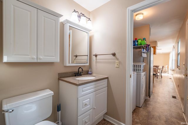 6970 S Maple Drive, Marion, IN 46953