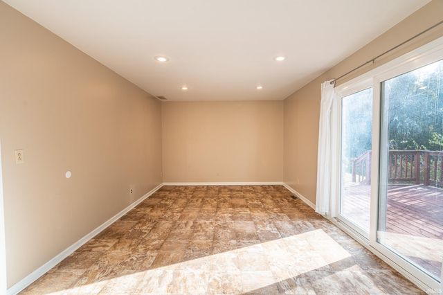 6970 S Maple Drive, Marion, IN 46953