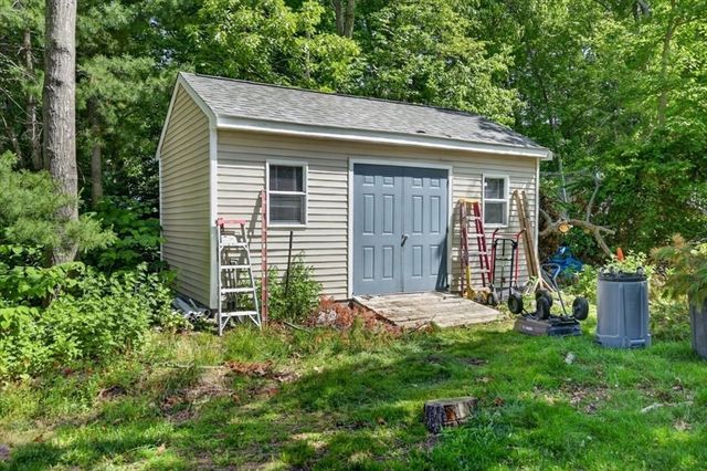 1074 Church St, New Bedford, MA 02745