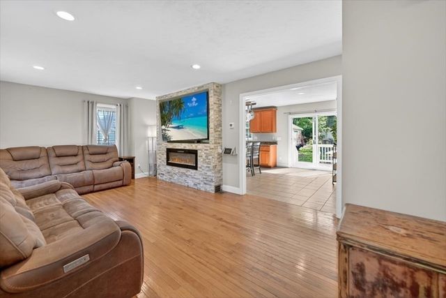 1074 Church St, New Bedford, MA 02745