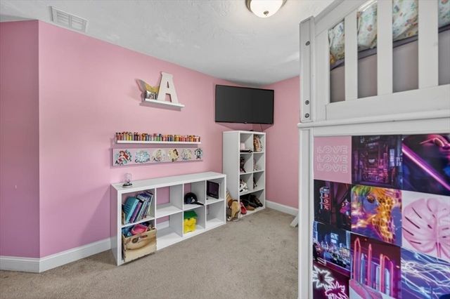 1074 Church St, New Bedford, MA 02745