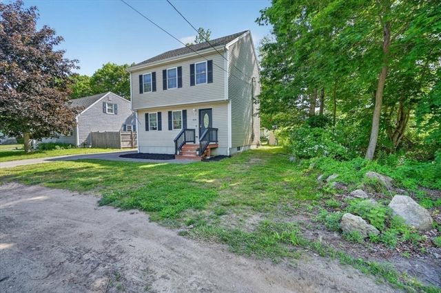 1074 Church St, New Bedford, MA 02745