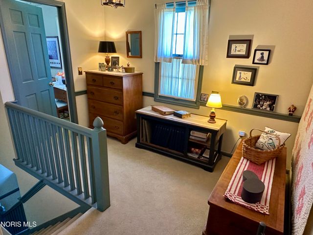 77 Back Bay Road, Bowling Green, OH 43402