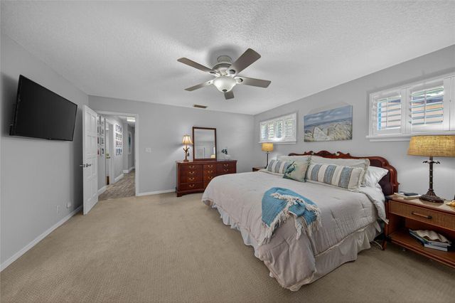 2600 NE 46th Street, Lighthouse Point, FL 33064