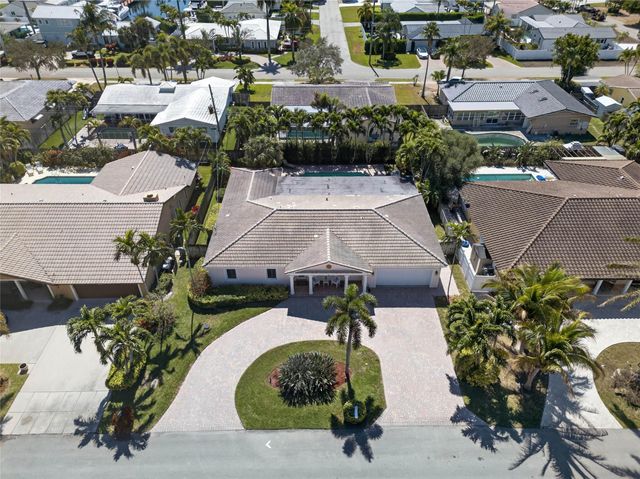 2600 NE 46th Street, Lighthouse Point, FL 33064