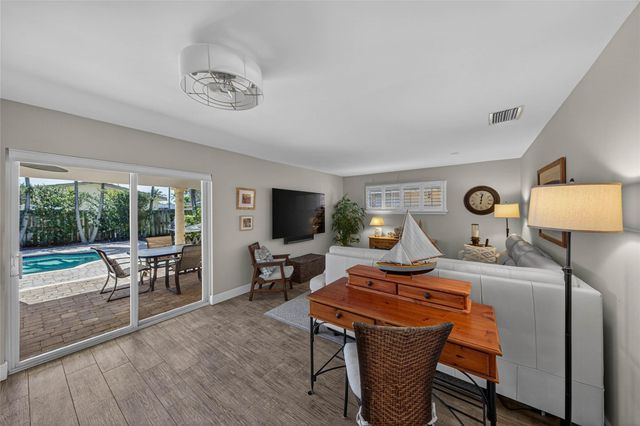 2600 NE 46th Street, Lighthouse Point, FL 33064