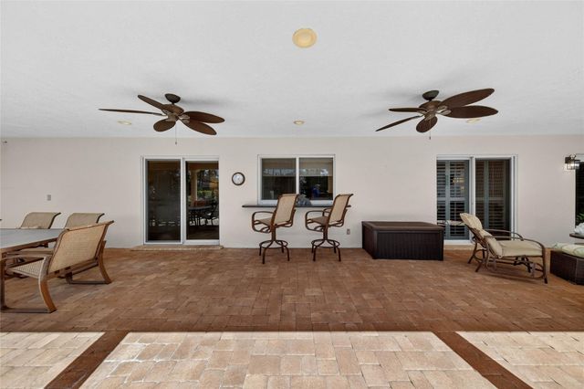 2600 NE 46th Street, Lighthouse Point, FL 33064