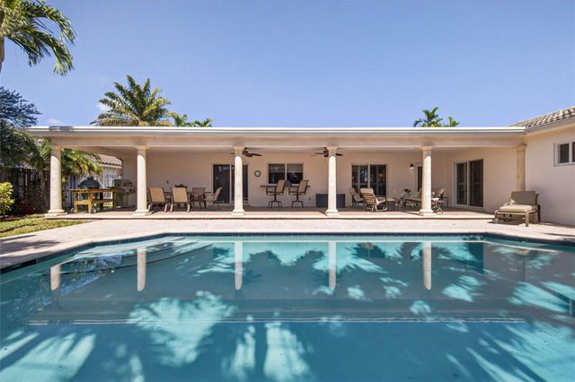 2600 NE 46th Street, Lighthouse Point, FL 33064