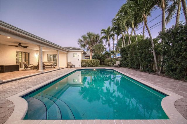 2600 NE 46th Street, Lighthouse Point, FL 33064