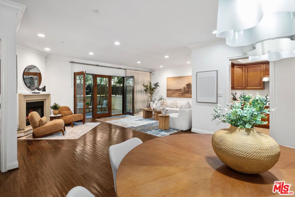 11863 Darlington Avenue 110, Los Angeles, CA 90049 — photo 2