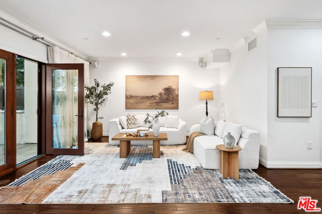 11863 Darlington Avenue 110, Los Angeles, CA 90049 — photo 4