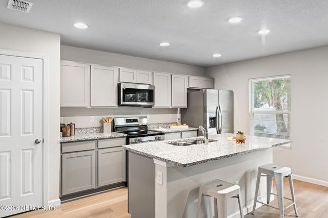 544 E 59TH Street, Jacksonville, FL 32208