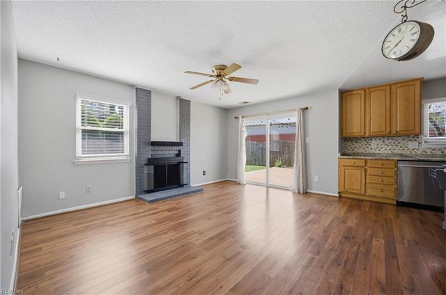 5237 Quarry LN, Virginia Beach, VA 23464