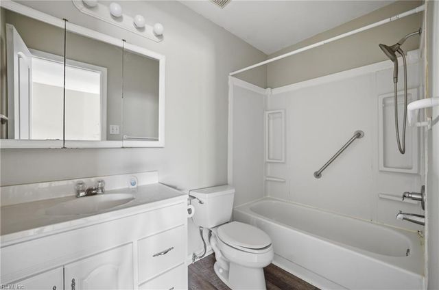 5237 Quarry LN, Virginia Beach, VA 23464