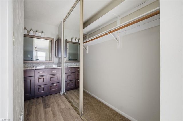 5237 Quarry LN, Virginia Beach, VA 23464