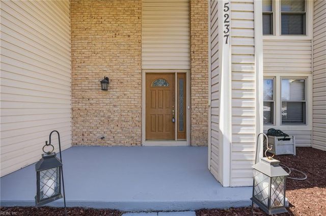 5237 Quarry LN, Virginia Beach, VA 23464