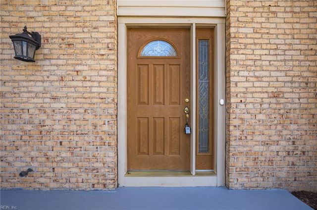 5237 Quarry LN, Virginia Beach, VA 23464