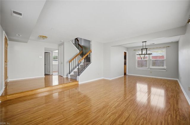 5237 Quarry LN, Virginia Beach, VA 23464