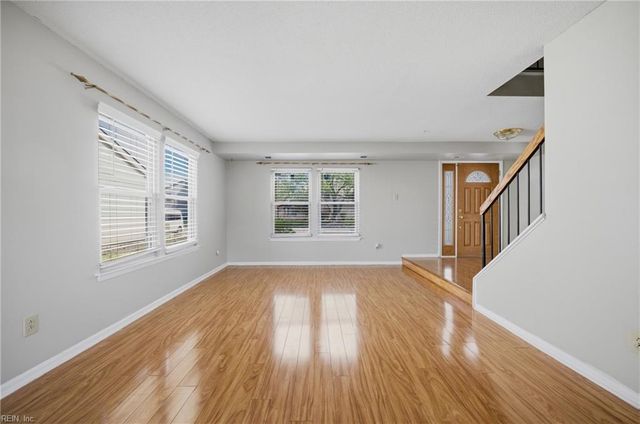 5237 Quarry LN, Virginia Beach, VA 23464