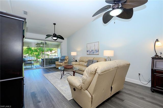 2460 Old Groves RD E-201, Naples, FL 34109
