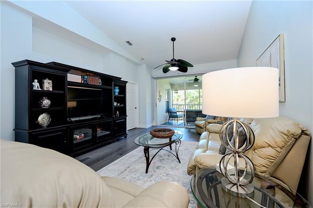 2460 Old Groves RD E-201, Naples, FL 34109