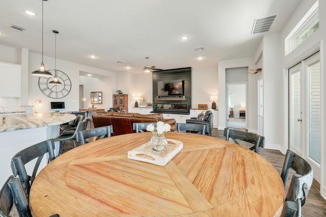 805 Karst CV, Georgetown, TX 78628