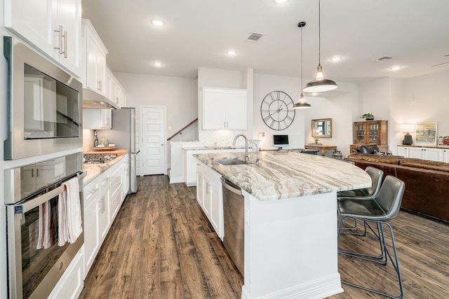 805 Karst CV, Georgetown, TX 78628