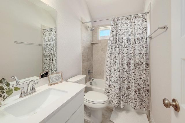 805 Karst CV, Georgetown, TX 78628